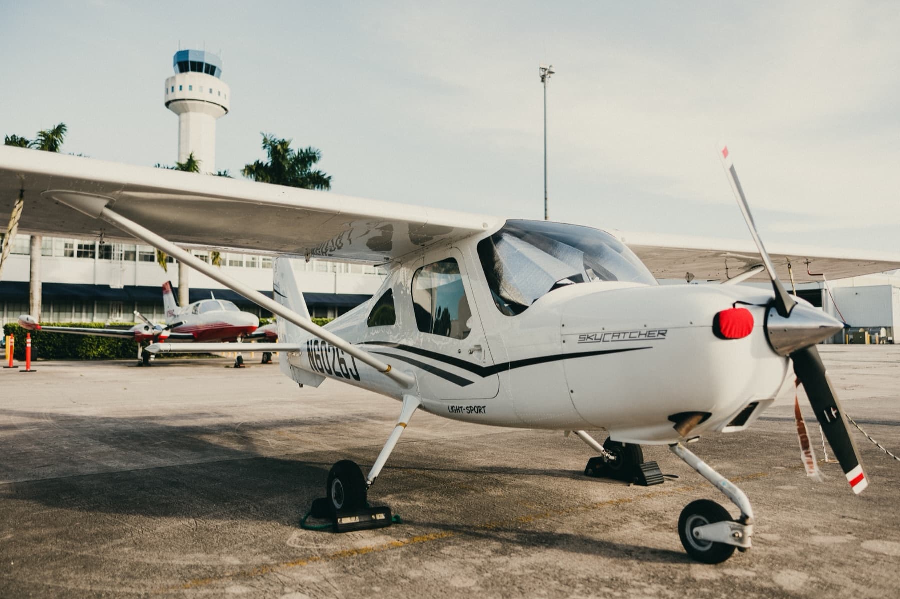 GoFly Academy Cessna 162 Skycatcher N6026J on the ramp